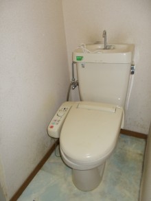 大人気！収納一体型トイレLIXILリフォレにお取替え